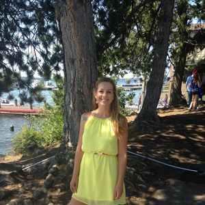 Meet your Posher, Debbie